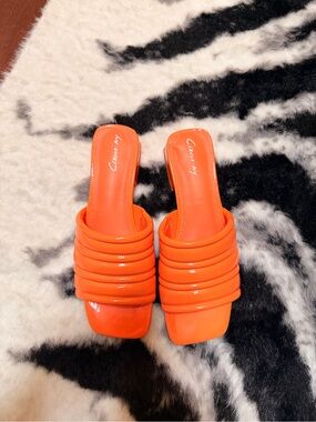 Circus by Sam Edelman Bright Orange Quilted Patent Slide Mules